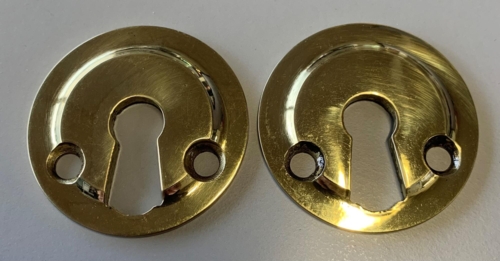 Nøkkelplate 1771-A MPU med gjennomgående skruer for nye dører