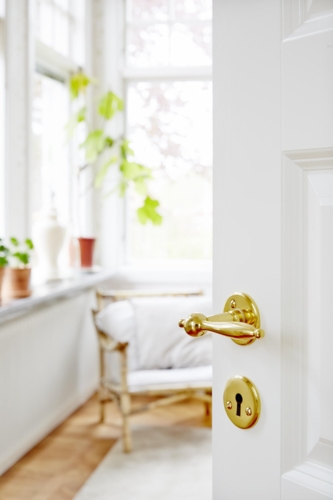 HUSMANDSGREB W / FAST ROSET MESS