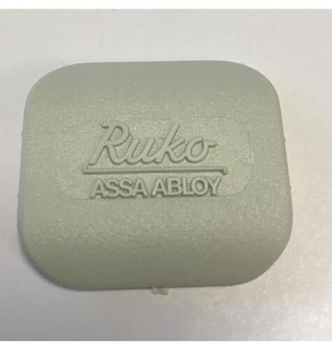 Plast dæksel til forkant på vindueslås 1680