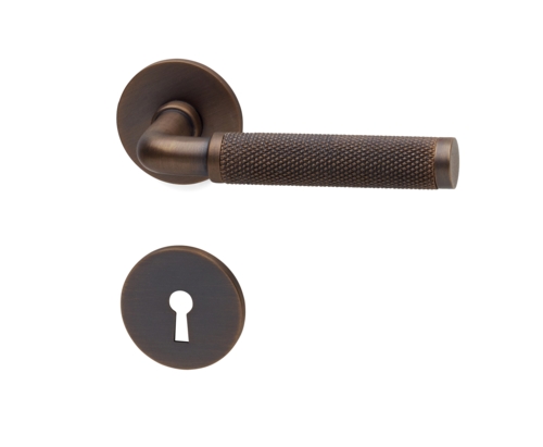 DÖRRHANDTAG LEXINGTON MED NYCKELåda. BRONS