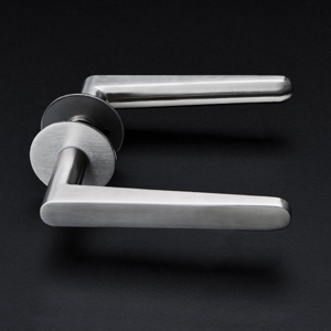 :DO: DØRGREB MED ROSETTER 0719