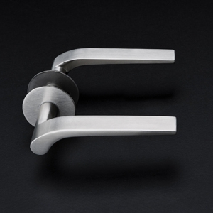 :RE: DØRGREB MED ROSETTER 0625